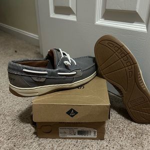 Sperry, 7.5 M, Grey in color. Never worn.